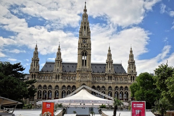 Vienna at First Glance a Private Walking Tour for First Timers - Upper Belvedere gives you Vienna from above
