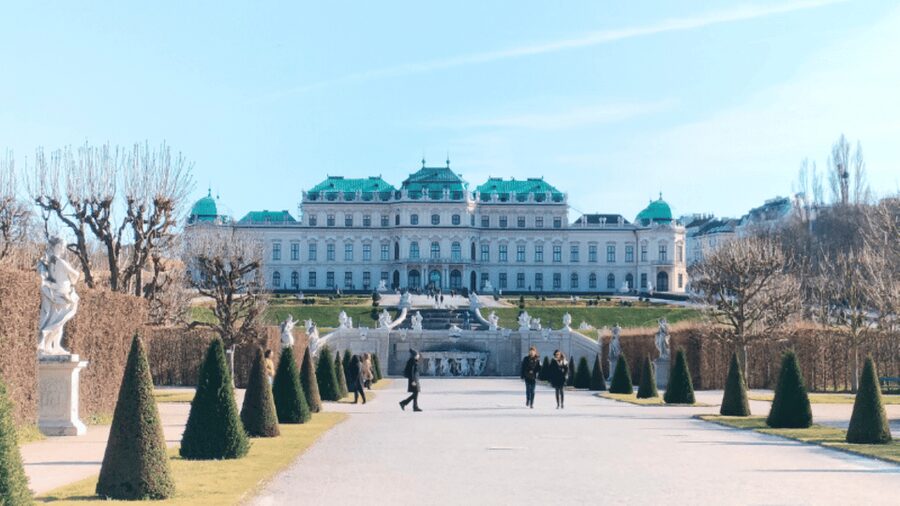 Vienna Audioguide - TravelMate app for your smartphone - A flexible way to meet Vienna