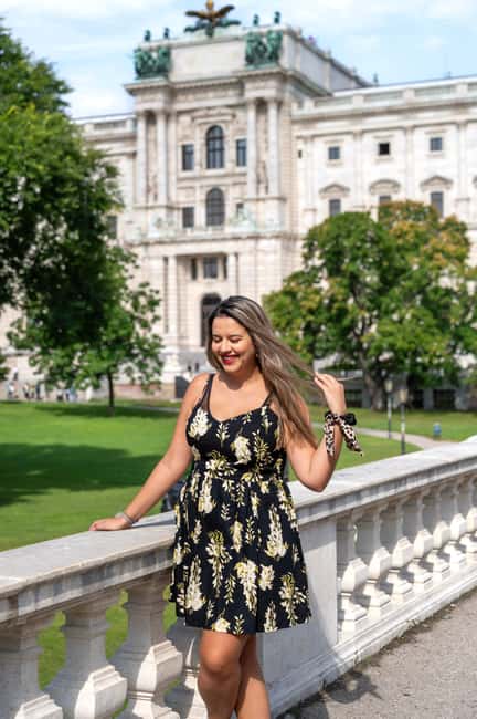 Vienna: Authentic Professional Photography Tour - Starting at Stephansplatz with Vienna’s grandest address