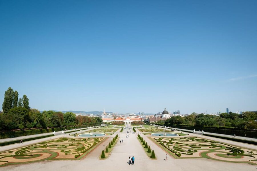 Vienna: Belvedere Palace Skip-the-Line Tour - Klimt, Monet, Van Gogh, and Schiele in one route