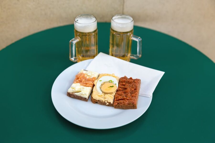 Vienna: Best of Vienna Food Tour - Key points at a glance