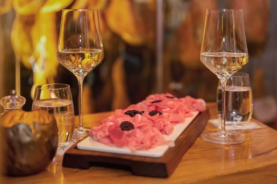 Vienna: Best of Vienna Food Tour - Sandwiches and a small beer in central Vienna