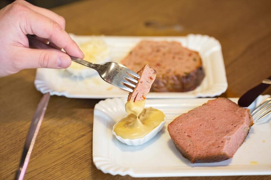 Vienna: Best of Vienna Food Tour - Walking, weather, and practical comfort