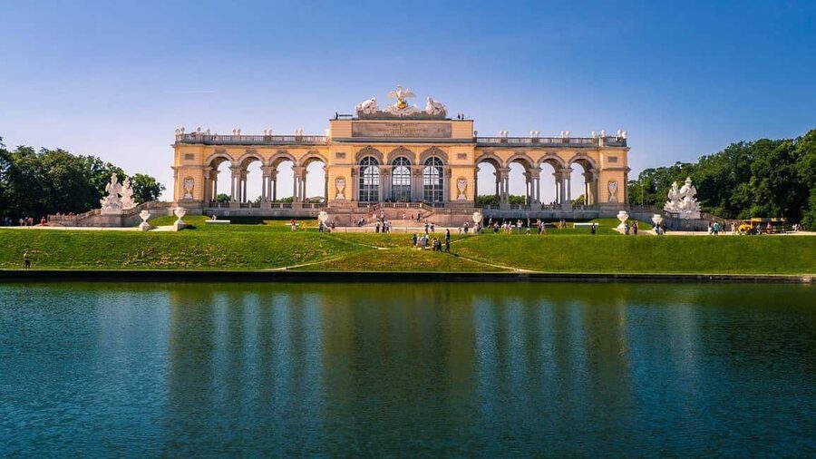 Vienna: Best of Vienna in 2 Hours with a Local - Starting at the Hofburg Palace