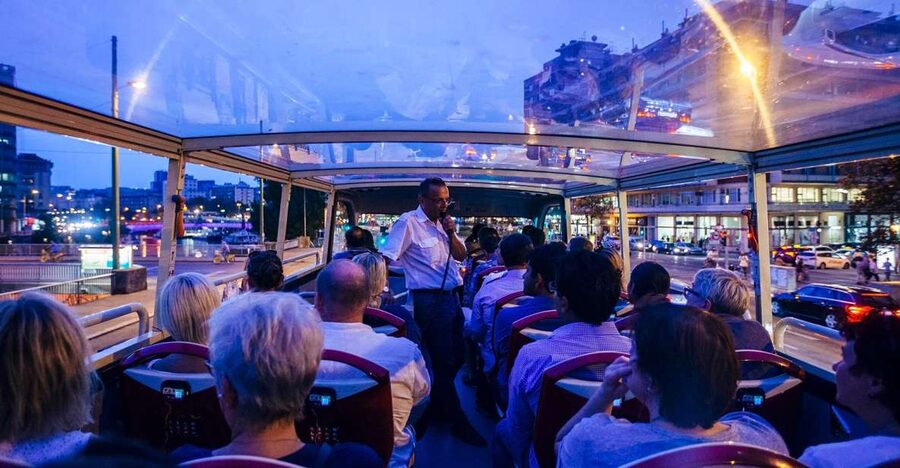 Vienna: Big Bus City Highlights Night Tour with Live Guide - Key points at a glance