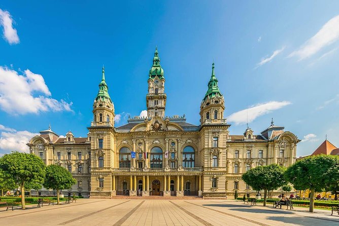 Vienna-Budapest One-Way Sightseeing Transfer - Timing, pickup, and the shape of the day
