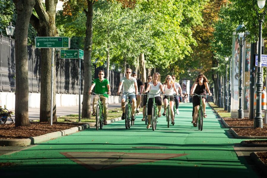 Vienna by Bike 3-Hour All-In-One City Bike Tour in English - Starting at Franz Josefs Kai