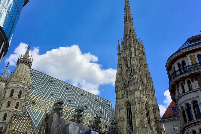 Vienna Christmas Tour - Graben, Kohlmarkt, and the first look at Vienna’s center