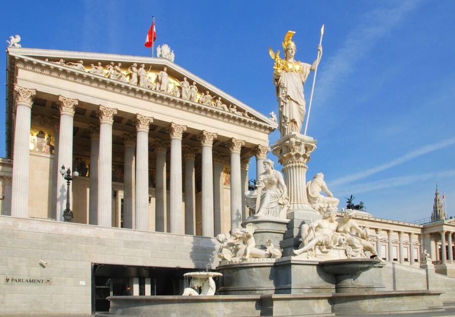 Vienna: City Center Guided Walking Tour - Key points at a glance