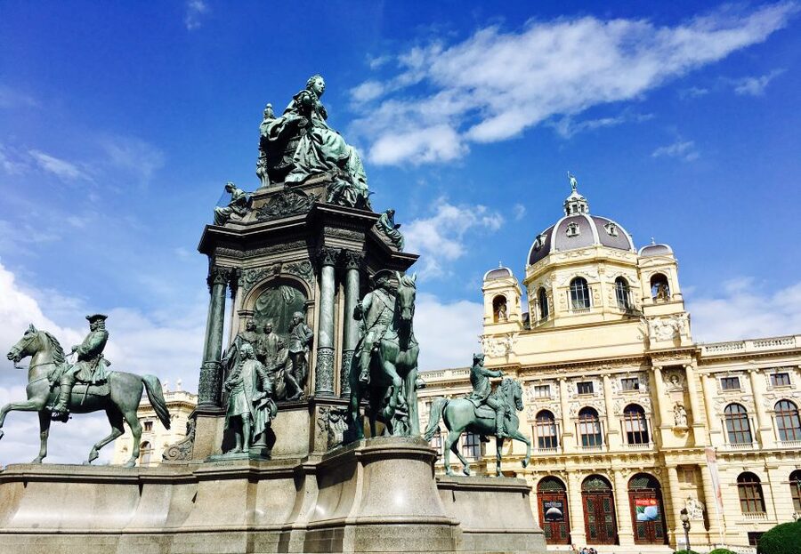 Vienna: City Center Guided Walking Tour - Vienna State Opera and Lobkowitz Palace
