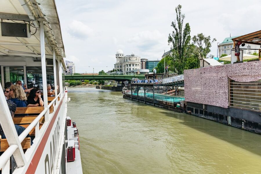 Vienna: City Cruise with Optional Lunch - Schwedenplatz is the starting point