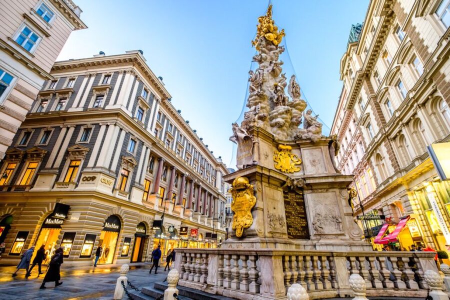 Vienna: City Highlights Guided Bike Tour - Why a bike is a smart way to meet Vienna