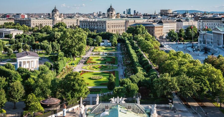 Vienna: City Highlights Guided Bike Tour - Sacher Café, Heldenplatz, and difficult memories
