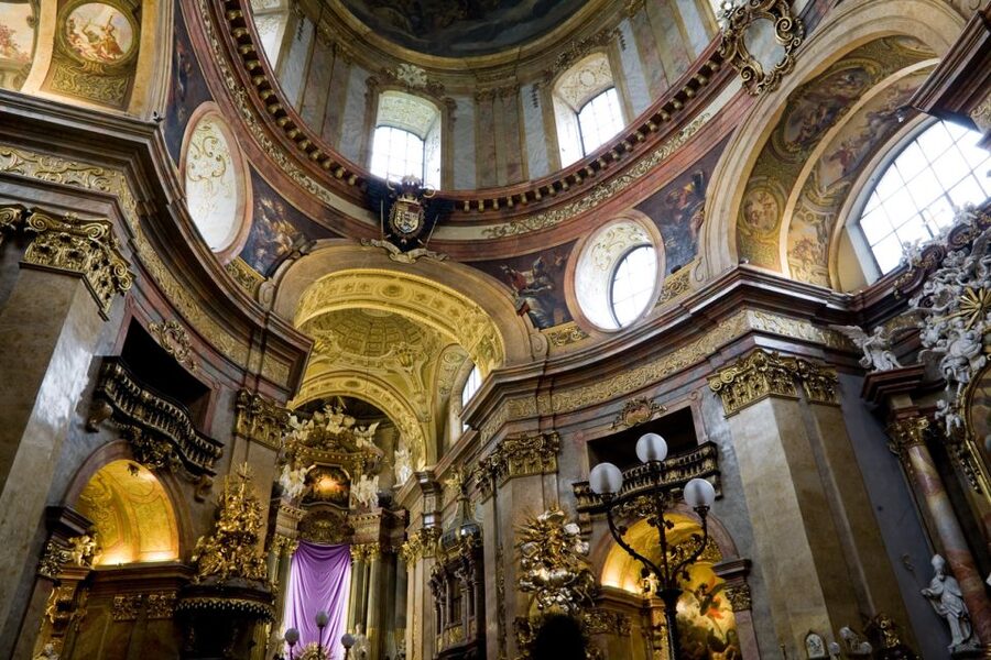 Vienna: Classic Ensemble Vienna in St. Peter's Church Ticket - Acoustics and the limits of a historic church
