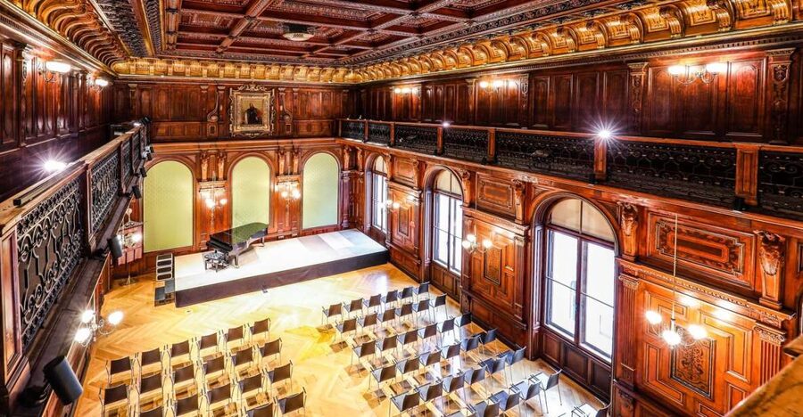 Vienna: Classical Concert at Eschenbach Palace - The 80-minute performance: orchestra, voices, and dance