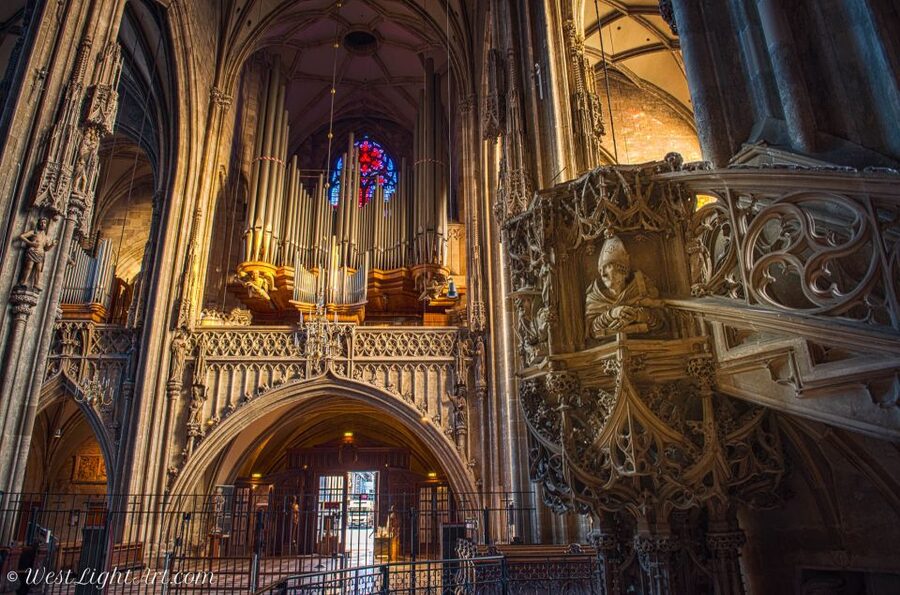 Vienna: Classical Concert at St. Stephen's Cathedral - Choosing between Mozart, Vivaldi, Bach, and the organ
