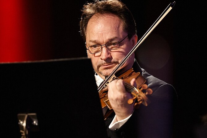 Vienna Classical Concert – Strauss in Historic 1837 Hall - The one-hour concert and opera soloist