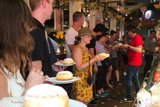 Vienna Coffee, Cake & Pastries Tour with Local Stories - Why this Vienna food tour feels different