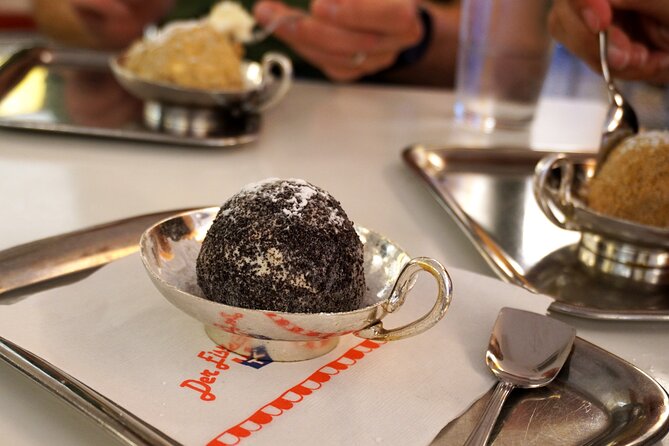 Vienna Coffee, Cake & Pastries Tour with Local Stories - What you actually eat and drink