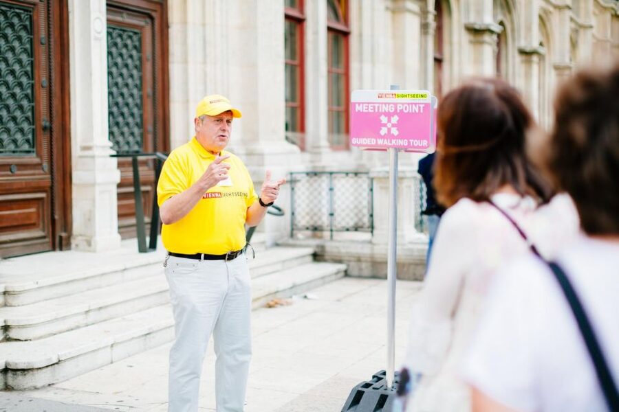 Vienna: Courtyards & Hidden Places Walking Tour - Why Vienna’s side doors matter