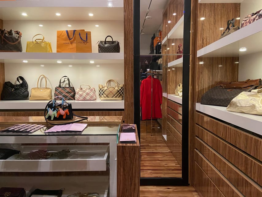 Vienna: Designer Fashion Time Capsule Experience - Is $28 a fair price?