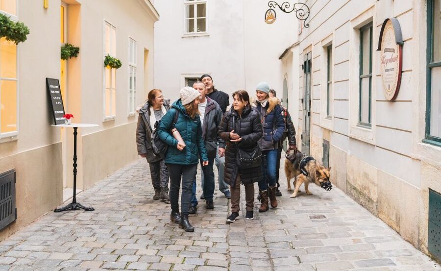 Vienna: Educational Walk Exploring Homelessness - What the two-hour route is really like
