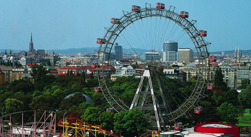 Vienna: Full-Day Private Tour including Schönbrunn Palace - Museumsquartier and Vienna’s modern cultural side