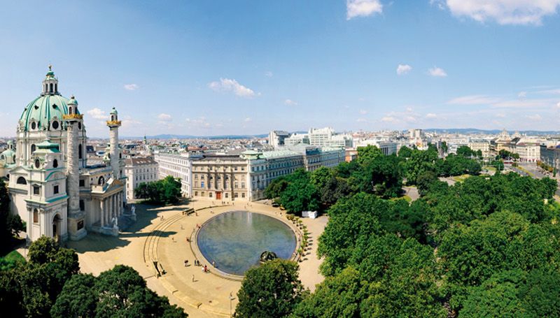 Vienna: Full-Day Private Tour including Schönbrunn Palace - St. Stephen’s Cathedral and the Old Town streets