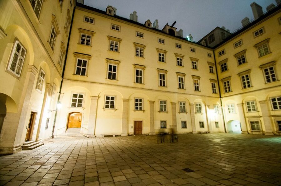 Vienna: Ghosts and Legends Guided Nighttime Walking Tour - Is $20 a fair price?