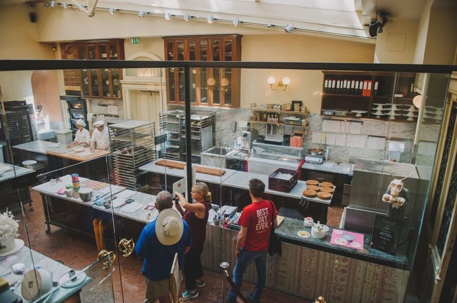 Vienna: Guided Foodie Walking Tour with Tastings and Coffee - Guides, group feel, and personal service