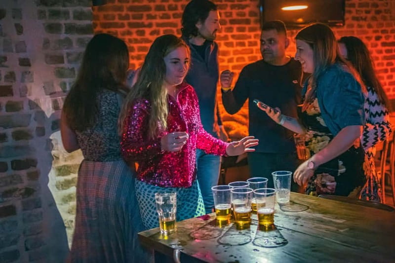Vienna: Guided Pub Crawl with Club Entry - Ra’mien Bar and the final club