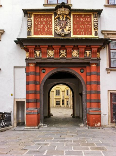 Vienna: Guided Walking Tour of City Center Highlights - Is $25 a fair price for two hours?