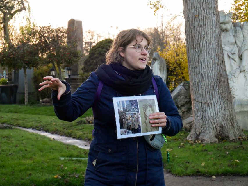 Vienna: Guided Walking Tour of the Central Cemetery - From famous composers to lesser-known Viennese lives