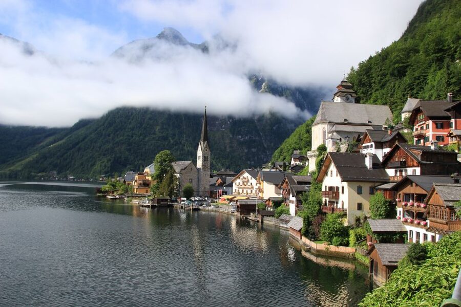 Vienna: Hallstatt & Alpine Peaks Day Trip with Admont Abbey - Why pair Admont Abbey with Hallstatt?