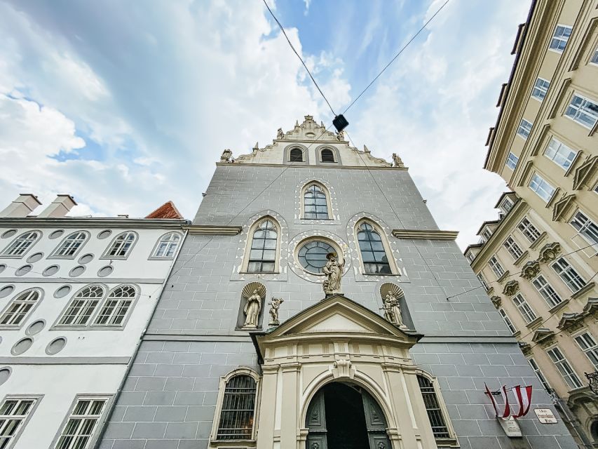 Vienna: Hidden Secrets and Local Stories Walking Tour - Palais Neupauer-Breuner and the Deutsches Haus
