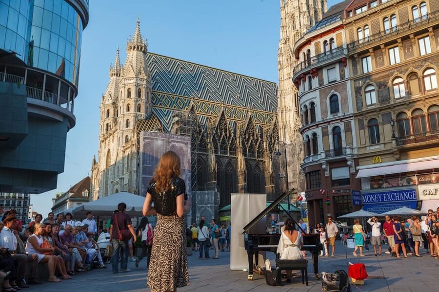 Vienna: Highlights Private Tour, Palaces & Sacher Cake - Demel and the Viennese café tradition