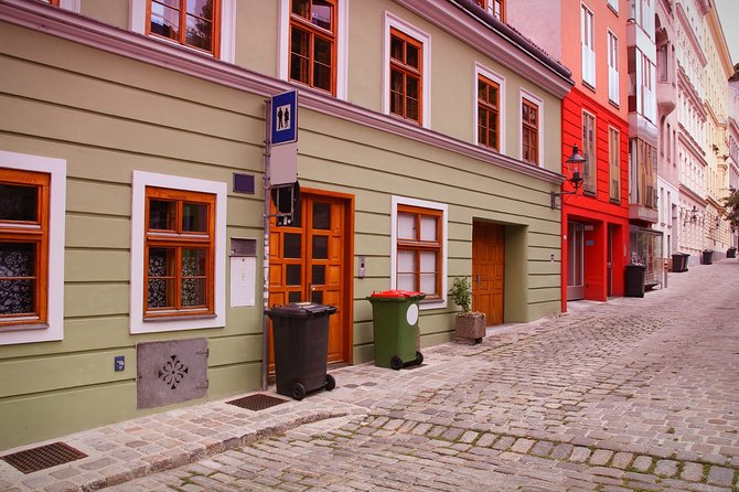 Vienna Highlights Self guided scavenger hunt and Walking Tour - Who will get the most from this Vienna activity