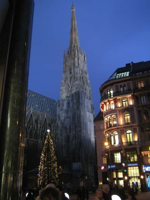 Vienna: History Highlight Walking Tour - The State Opera and the vanished Carinthian Gate Theatre