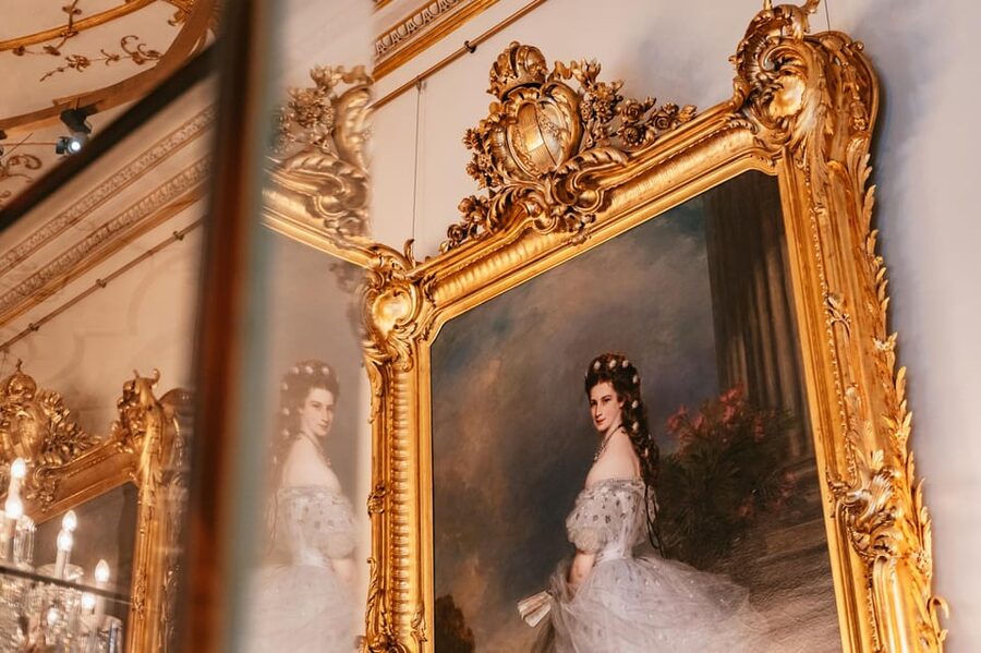 Vienna: Hofburg and Empress Sisi Museum Guided Tour - Key points to know before booking