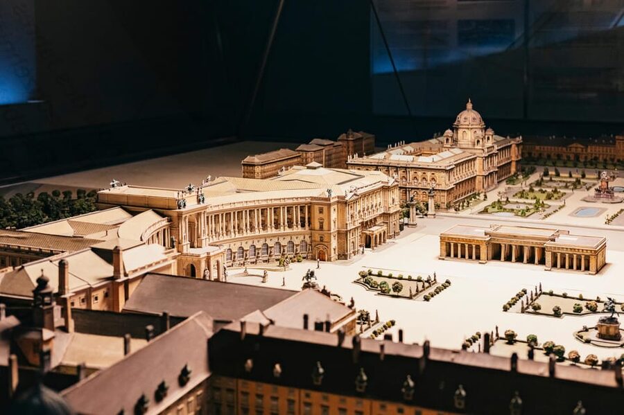 Vienna: Hofburg and Empress Sisi Museum Guided Tour - Is $56 good value for two hours?