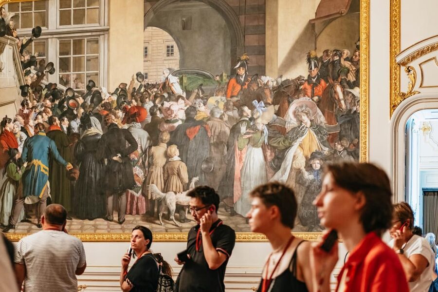 Vienna: Hofburg and Empress Sisi Museum Guided Tour - The Augustinian Church and the Habsburg wedding connection