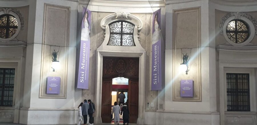 Vienna: Hofburg Palace and Principessa Sissi Tour - Who will get the most from this Hofburg tour?