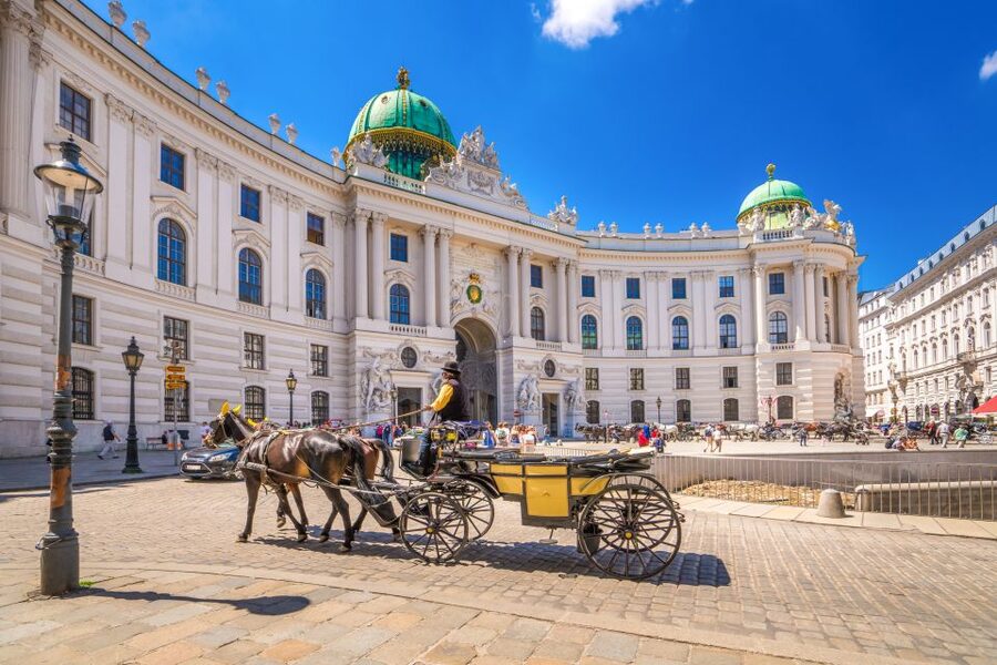 Vienna: Hofburg Palace and Sisi Museum Skip-the-Line Tour - The Imperial Treasury, added for a third hour