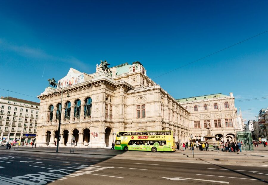 Vienna: Hop-On Hop-Off Sightseeing Bus Tour in 19 Languages - Blue Route: the Prater, Danube, and Hundertwasser