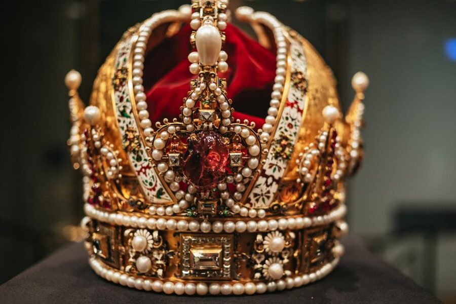 Vienna: Imperial Treasury in the Hofburg Palace - The Austrian Imperial Crown and Holy Roman Empire regalia