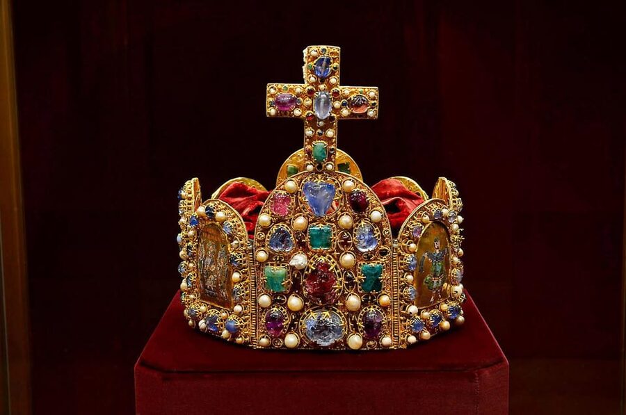 Vienna: Imperial Treasury & New Hofburg Palace Combo Ticket - The Imperial Treasury and its royal regalia