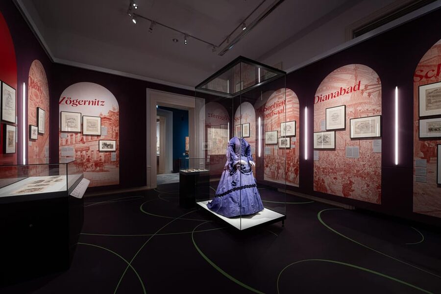 Vienna: Johann Strauss 200th birthday anniversary exhibition - Is $18 a fair price?