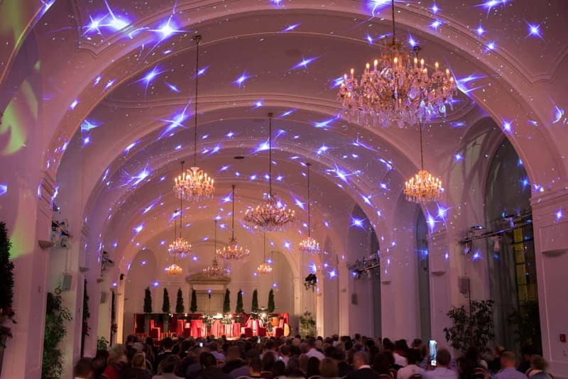Vienna: Mozart and Strauss Concert at Schönbrunn - Arriving at the Orangery beside Schönbrunn Palace