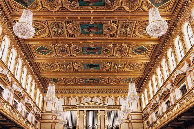 Vienna Mozart Concert in Historical Costumes at the Musikverein - Historical Costumes and the Viennese Atmosphere