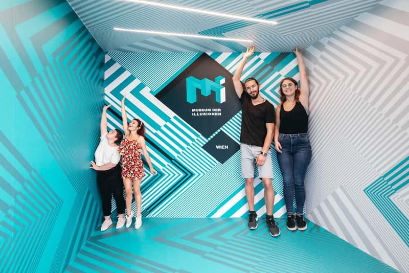 Vienna: Museum of Illusions Vienna Admission Ticket - Test gravity in the inclined room